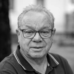 Portrait von Carlo Gambon